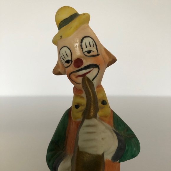 Hobo Clown Porcelain Figurine playing Saxophone 5” - Picture 3 of 3